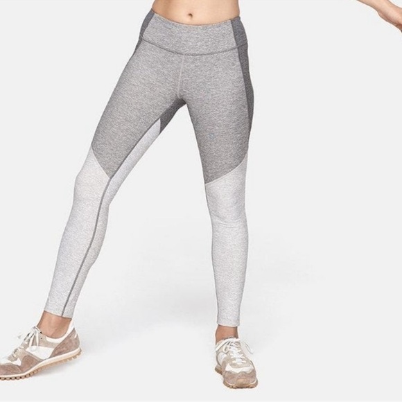 OUTDOOR VOICES Warm Up 7/8 Leggings Workout - Picture 1 of 7